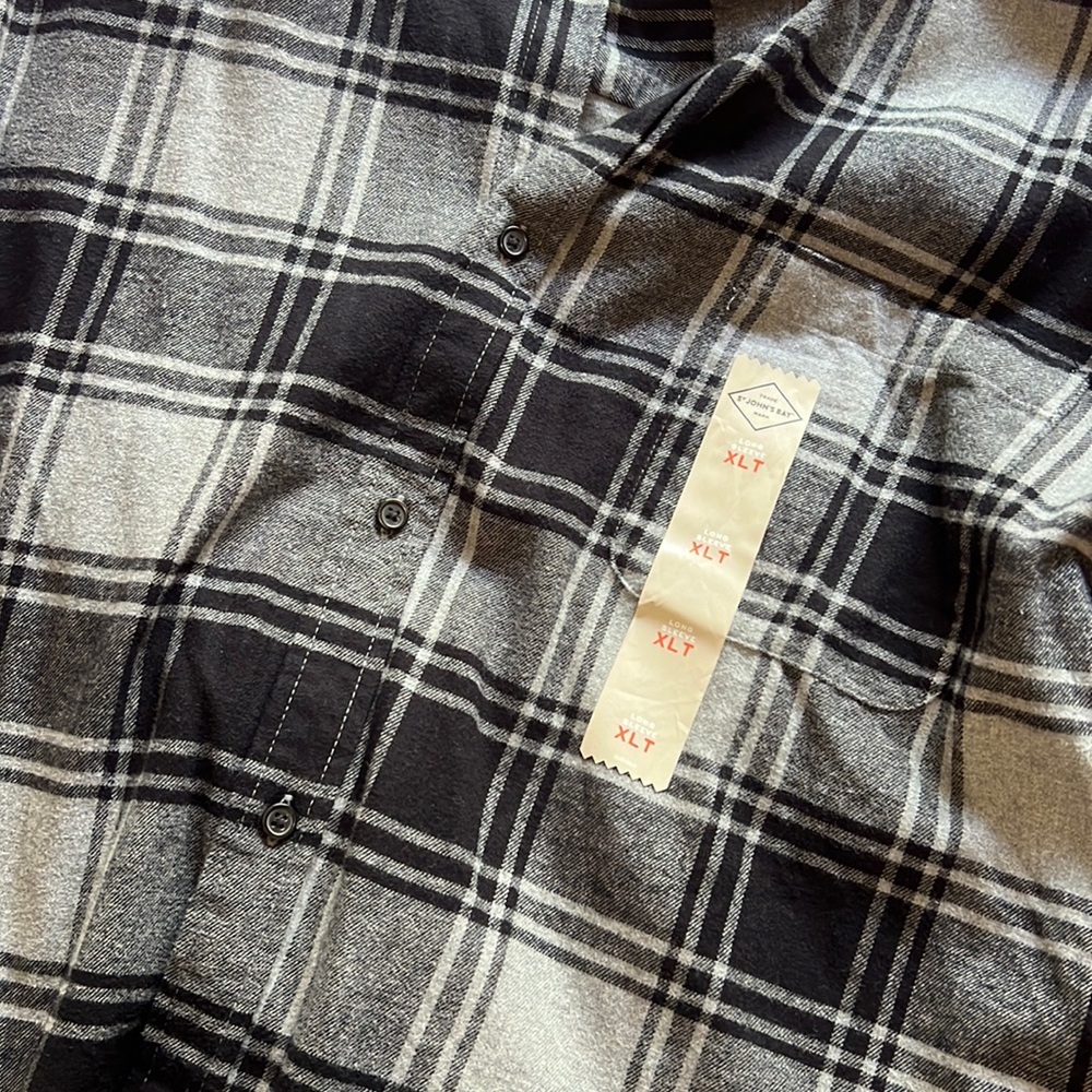 NWT St John’s Bay heather gray and plaid flannel shirt